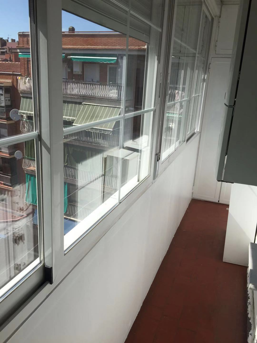 马德里地铁6号线PLAZA eliptica ， 三房一厅整租缩略图