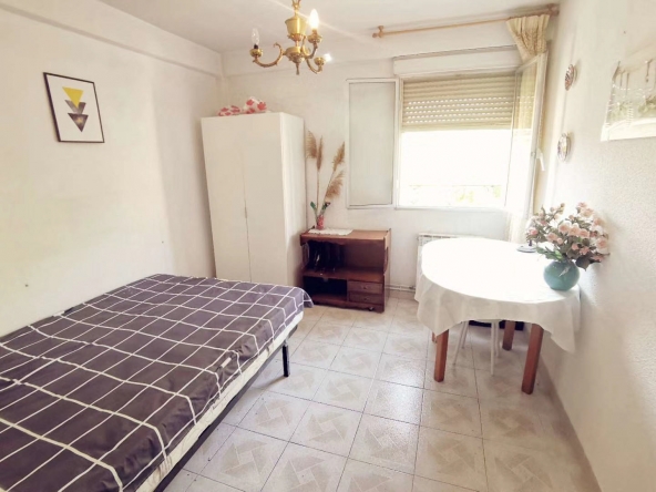 【6号线Alto de extremadura四室整租】4室1卫出租 九月起租缩略图