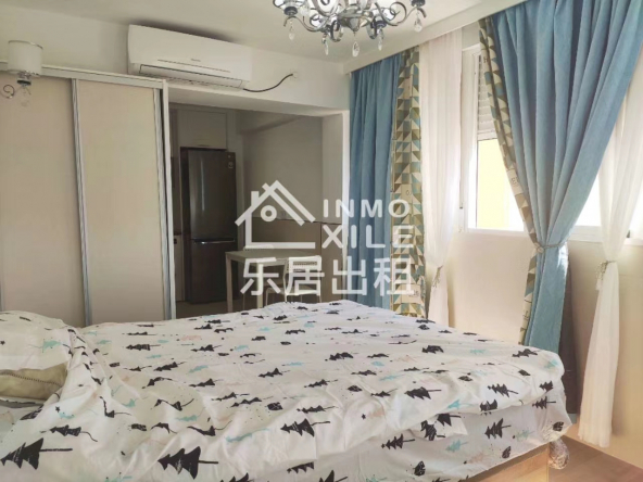 Carpetana精装单身公寓缩略图