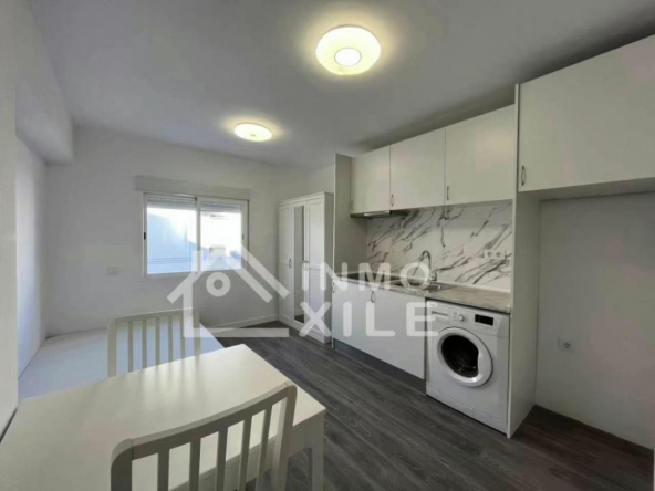 马德里南部Villaverde alto地铁口精装单身公寓缩略图